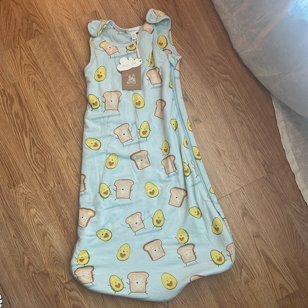 NWT 🥑Angel Dear Sleeping Blanket with Avocado and Toast Print- 0-6 M